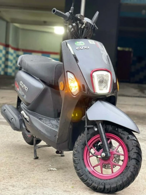 Cuxi et jet 4 Vms et sym 2025