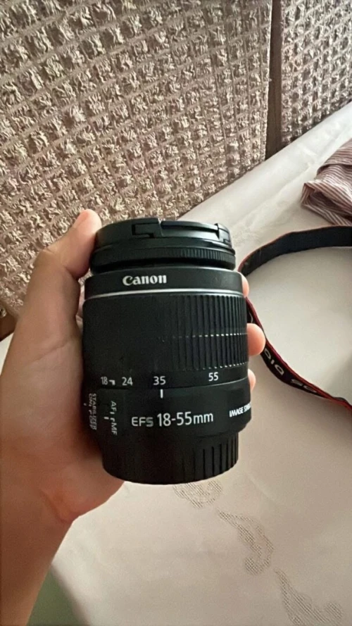 Canon 700D