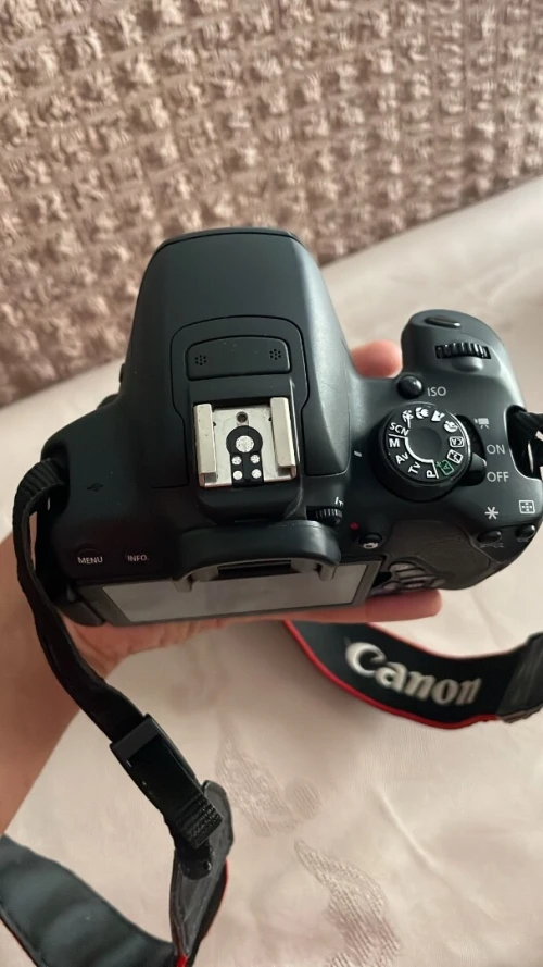 Canon 700D