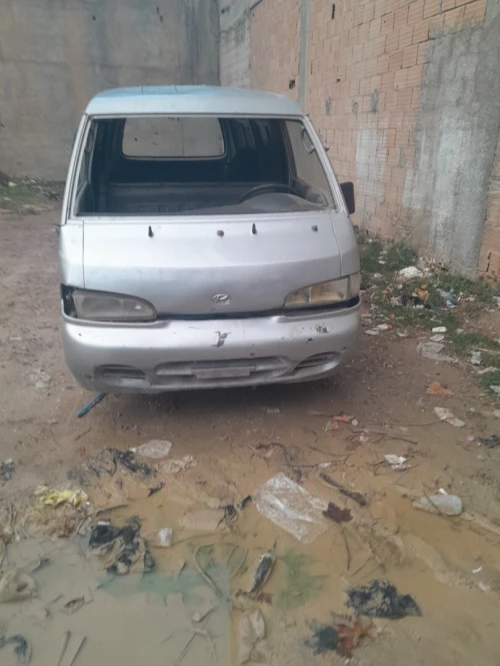 Hundai H100 2001