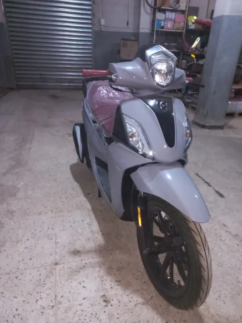 Sym St 200 