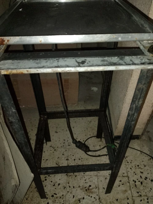 Table vibrante