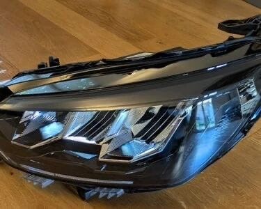 Fards Peugeot 2008 année 2024 droit et gauche