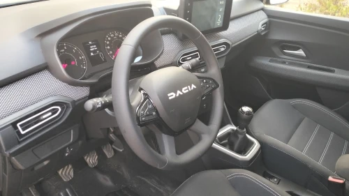 Dacia Logan 2025 Expression