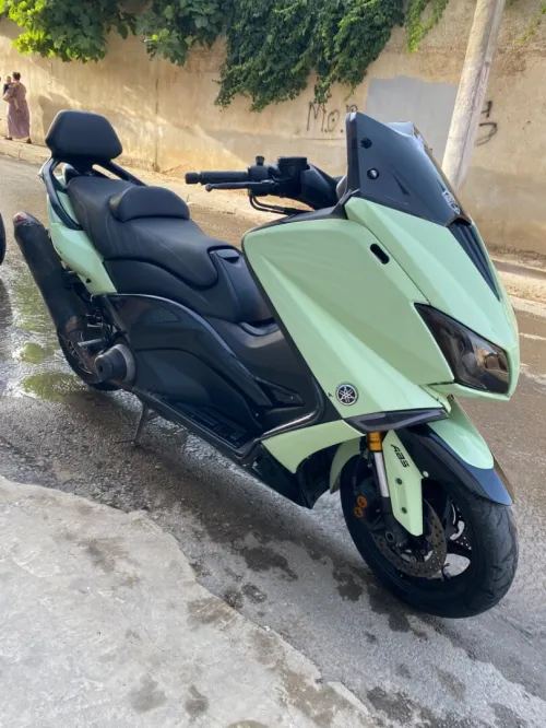 Yamaha T max 530 iron 2 2015