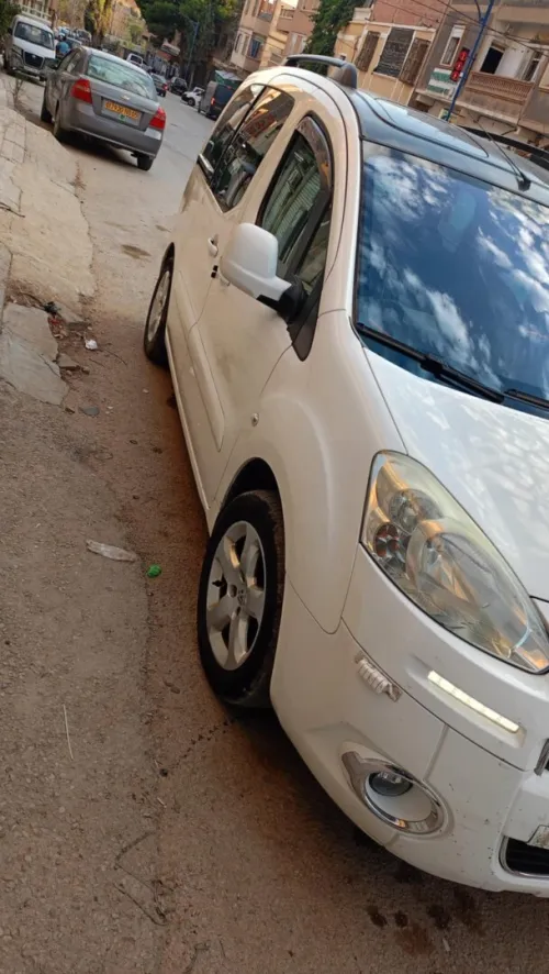 Peugeot Teppi 2014 2014