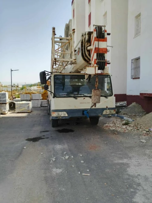Location de grue mobile 16T 20T et 25T Xcmg zoomlion 
