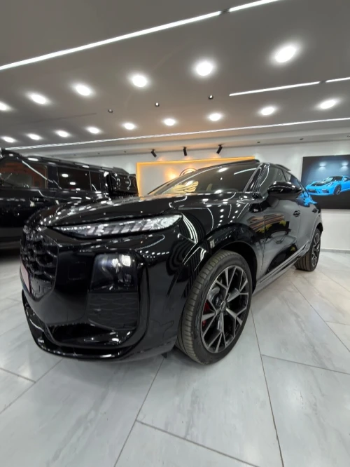 Audi Q3 2026 S-LINE