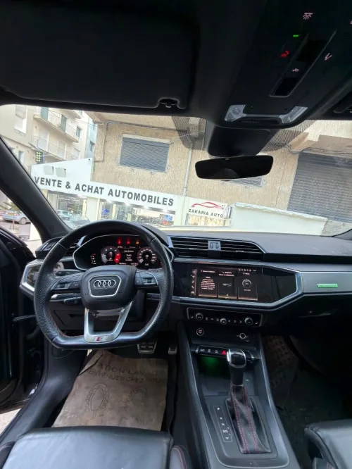 Audi Q3 2024 S-LINE