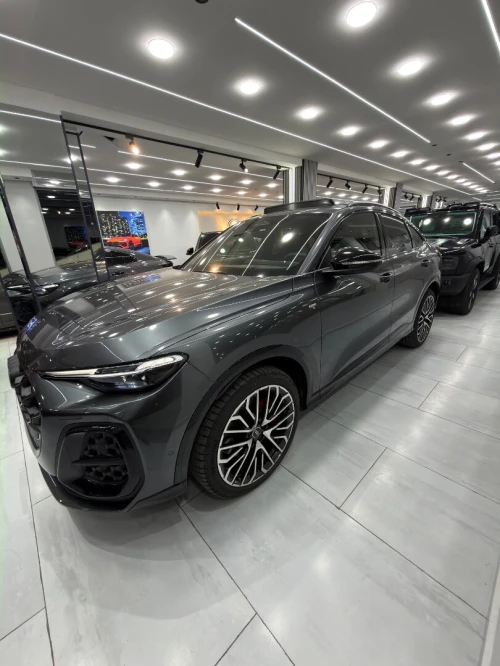 Audi Q5 2026 S-LINE