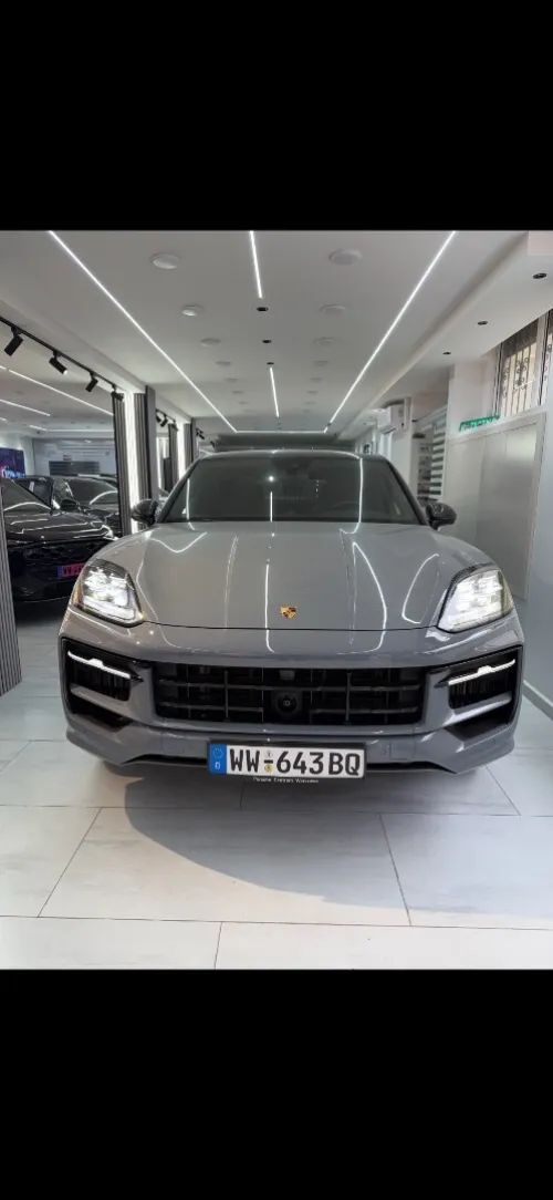 Porsche Cayenne 2025 