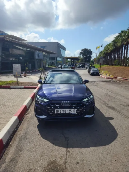 Audi A3 2025 S Line Sportback Flying Spur Luxury Édition