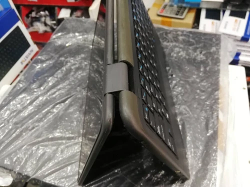 Dell Latitude 3190 2-en-1 Tactile 360