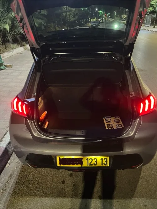 Peugeot 208 2023 GT