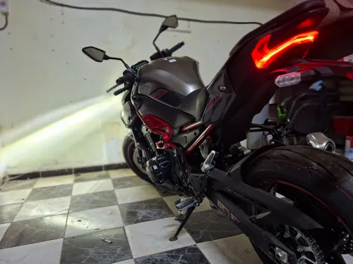 Z900 Kawasaki 2025