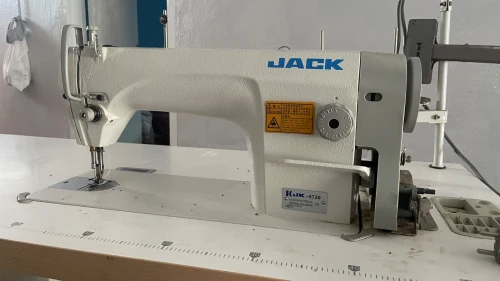 Machine à coudre Jack 