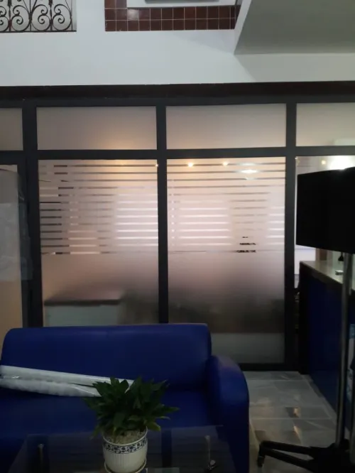Film sablé opaque et Décoratif, Film solaire stopsol et anti regard