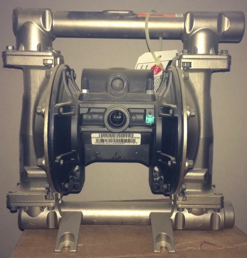 Pompe pneumatique à membranes 