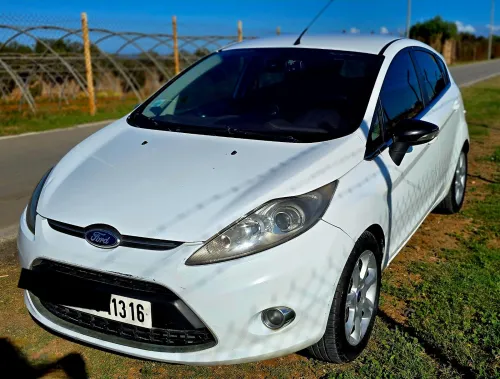 Ford Fiesta 2013 Titanium Sport pack