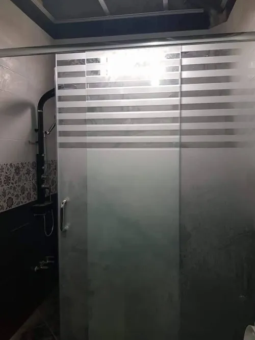 Vitrine en verre trempè et siparation amouvible