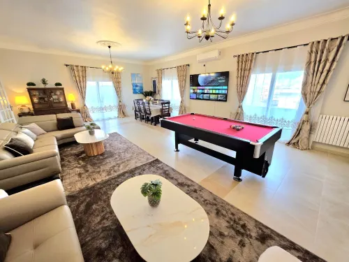 Location Appartement Niveau de villa F4 Oran Oran