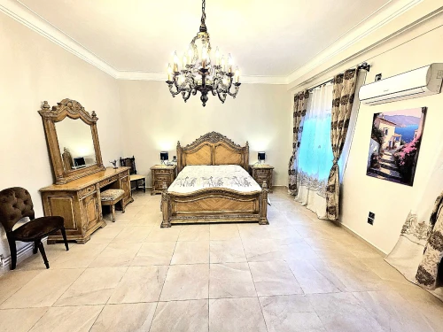 Location Appartement Niveau de villa F4 Oran Oran