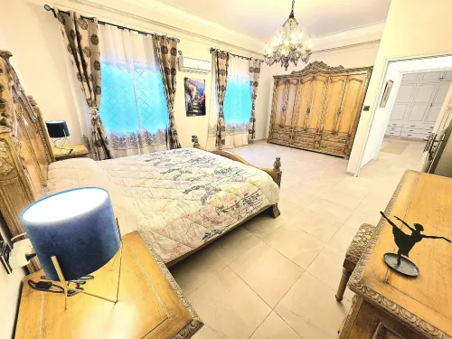 Location Appartement Niveau de villa F4 Oran Oran