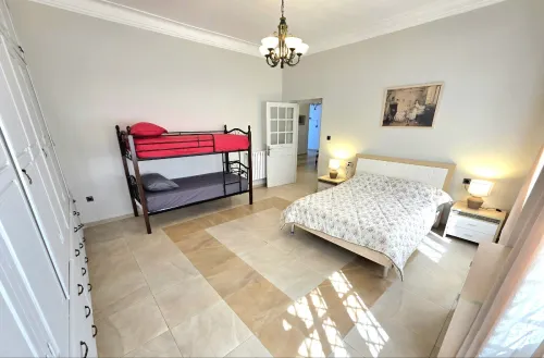 Location Appartement Niveau de villa F4 Oran Oran