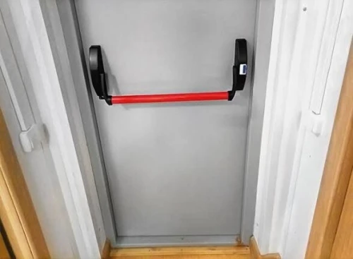 Serrure porte coupfeu et barre anti panique