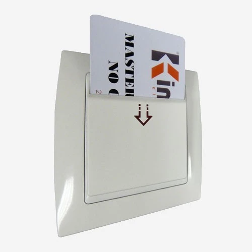 Economiseur d'énergie /interrupteur a BADGE 