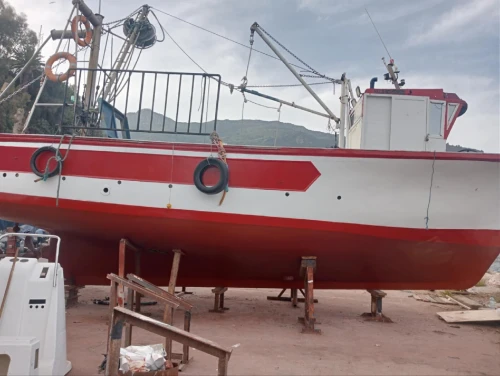 Bateau de pêche 12 m