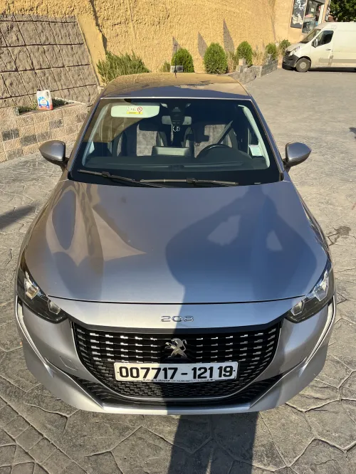 Peugeot 208 2021 