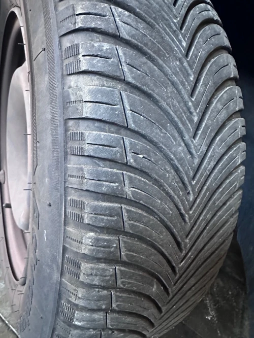 Pneu 185 65 R15