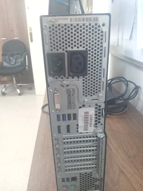 Pc de bereau et imprimante et fax