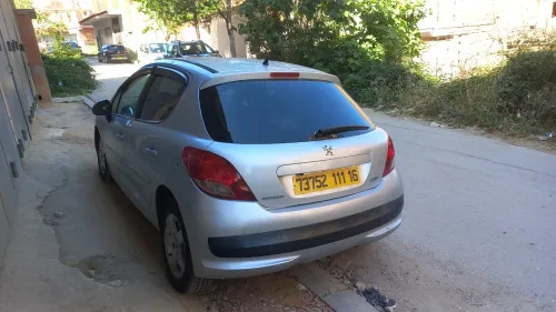 Peugeot 207 2011 