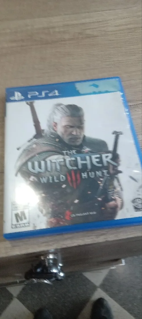 CD ps4 slim the Witcher 3 wild hunt