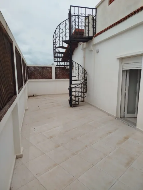 Location Appartement F5 Alger Bordj el bahri