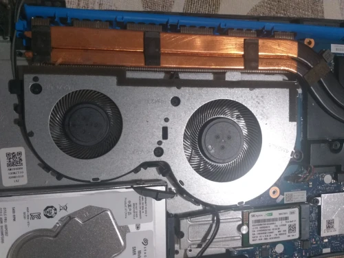 Lenovo Legion 5 (RTX 3060 / Ryzen 7)  Base Fonctionnelle  État Neuf (Sauf Écran)