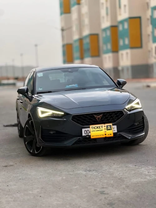 Cupra  Leon 2021 