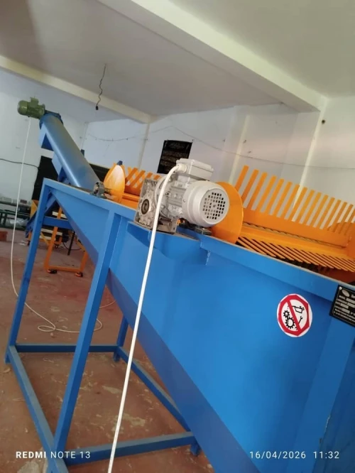 Matériels recyclage plastique PET/PEHD neuf jamais utilisé broyeur et granuleuses chinois