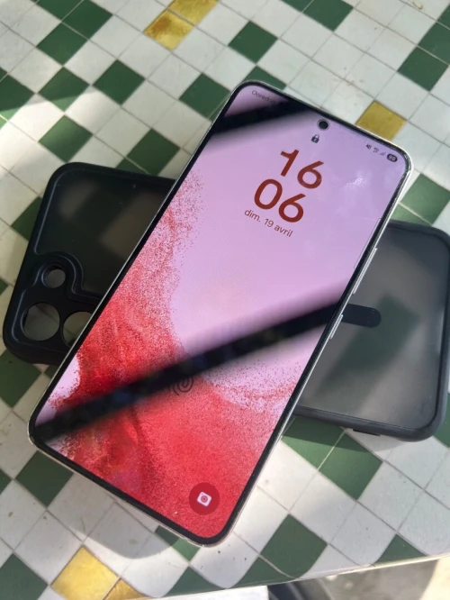Samsung S22