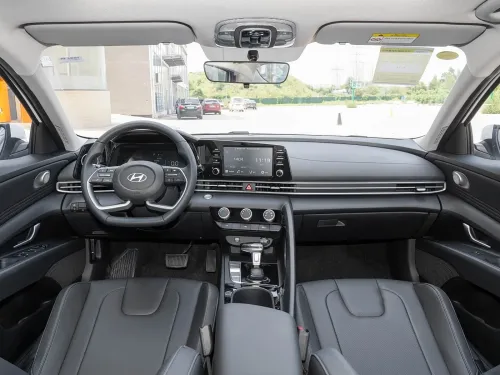 Hyundai Elantra 2025 Full option