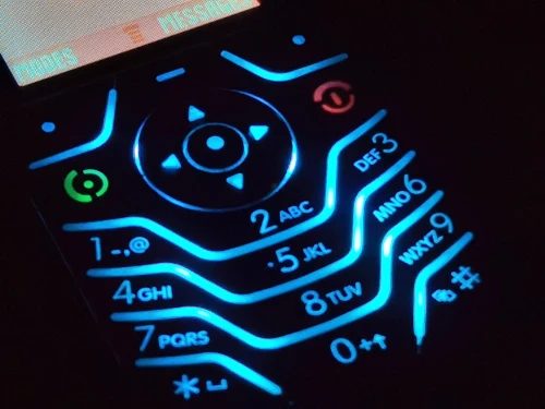 Motorola L6