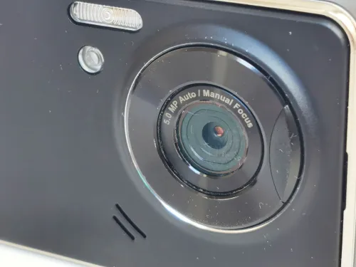 LG KU990i
