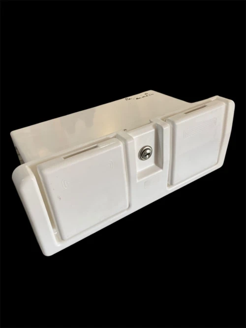 Trappe de rangement pour bateau