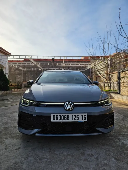 Volkswagen Golf 8 2025 R-Line