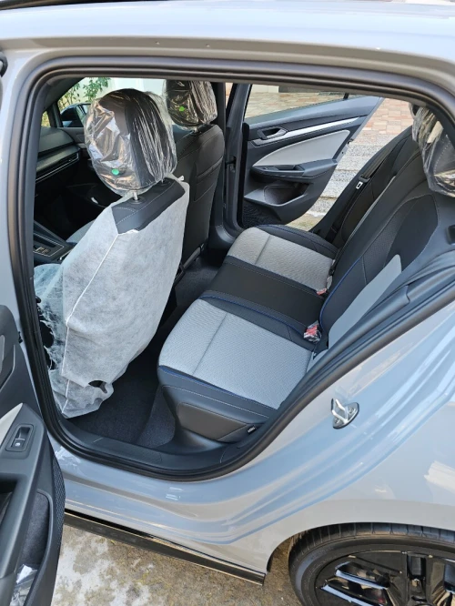 Volkswagen Golf 8 2025 R Black Edition 