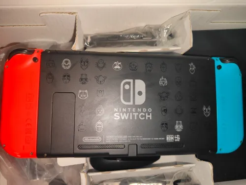 Nintendo switch V2 2021 flashée puce 128 go + mode online