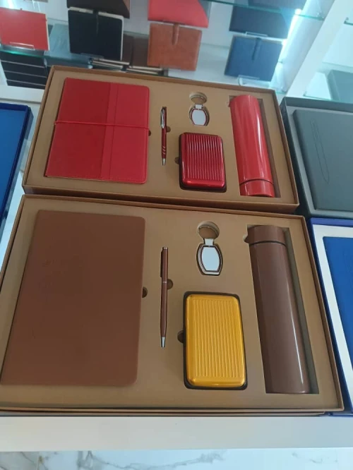 COFRRET PERSONNALISE CADEAU ENTREPRISE