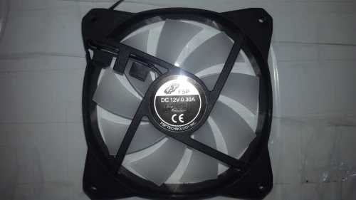 Ventilo PC Arctic P12 + Deux FSP RGB